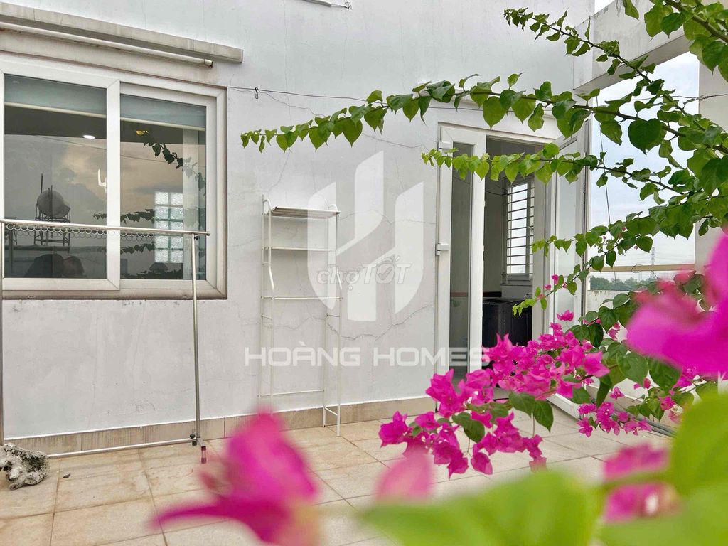 The apartment rents only 5x at Nguyễn Duy Trinh, District 2.