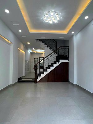 Need to rent a Ba Vì house. 15 district 10