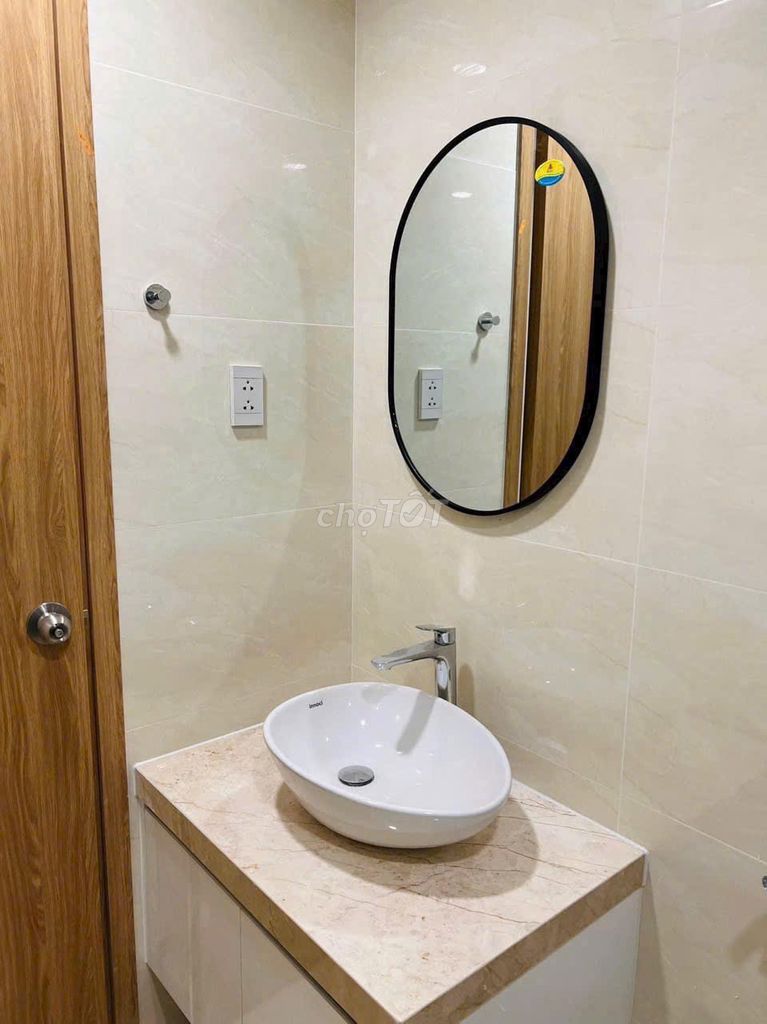 Renting apartment Viva Plaza, District 7. One bedroom cost 7.5 million, 2 bedrooms for 8.5 million, 3 bedrooms for $13 million.