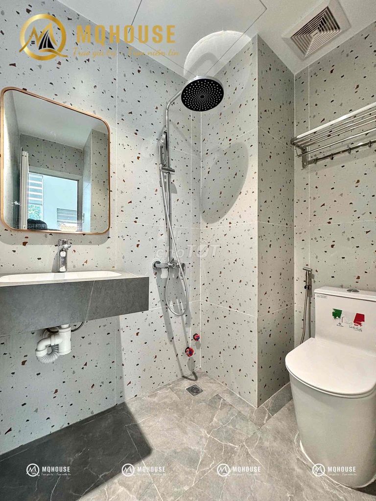 Rent a room in one of the bedrooms. A bathroom on the Republican road.
