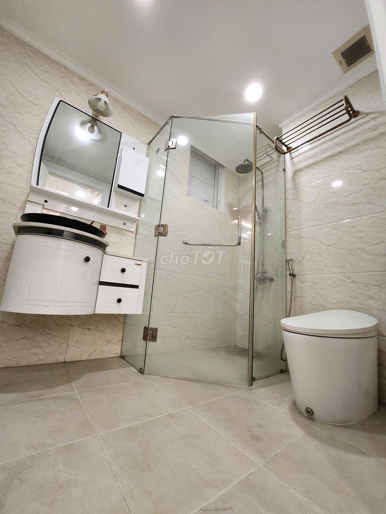 Rent Sunrise Riverside 2 bedrooms full 11.5 million