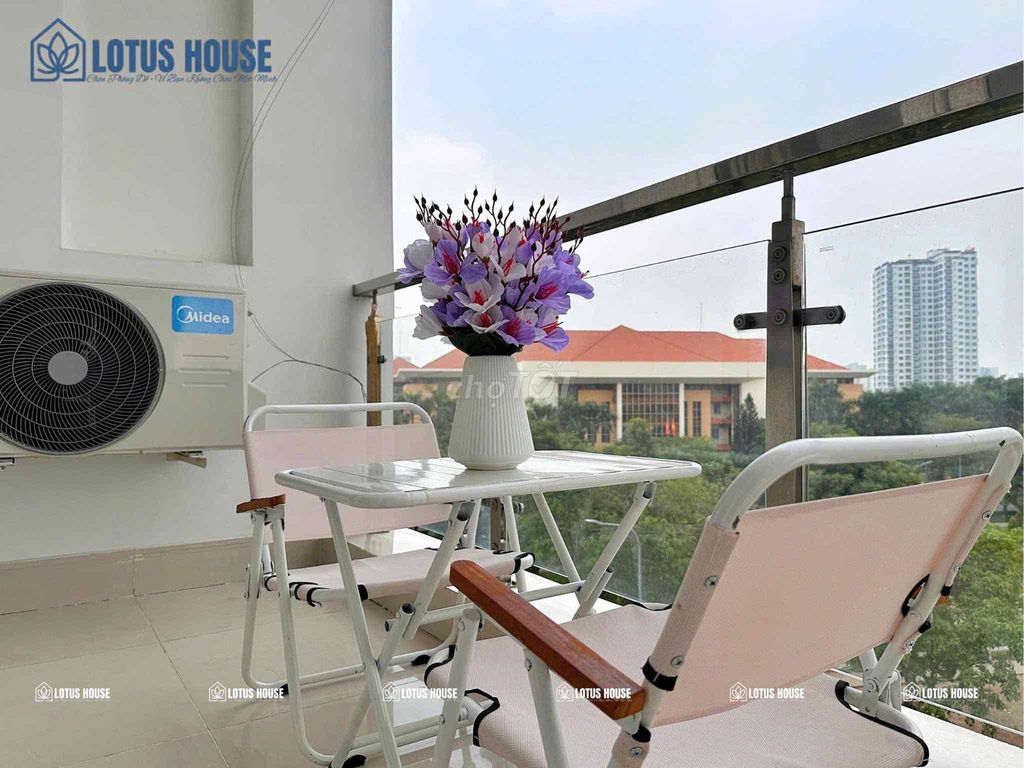 Two bedrooms, rare, soft! Full interior, with balcony - head T10 empty - G