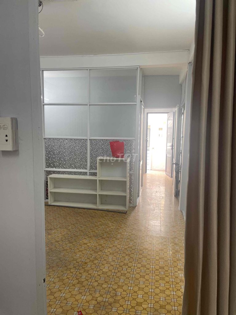 Rent Ba Vân, two bedrooms, balcony, 46 meters.