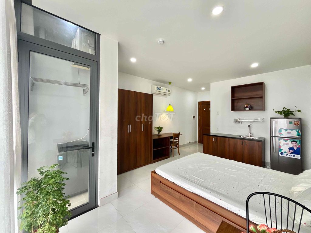 Rent a big window apartment, separate washing machine