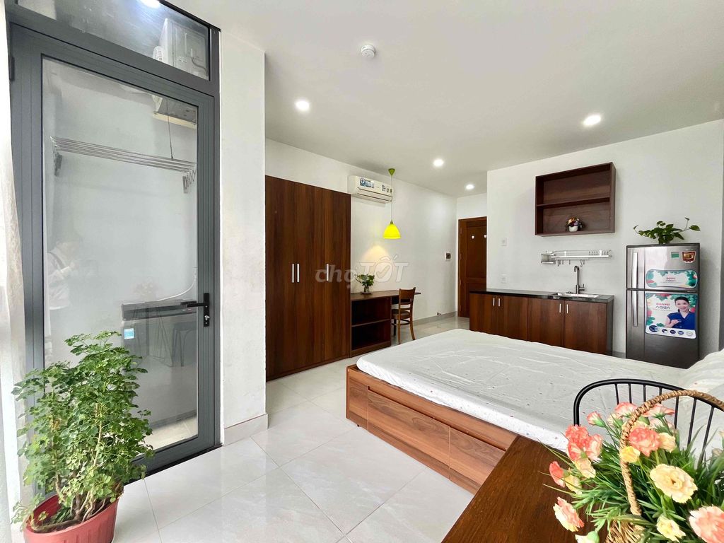 Rent a big window apartment, separate washing machine