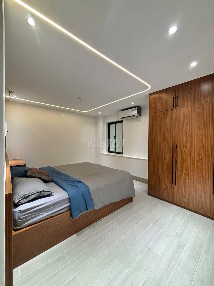 Renting the Plaza Republic, the 7th and 2nd apartments for 14 million a month.