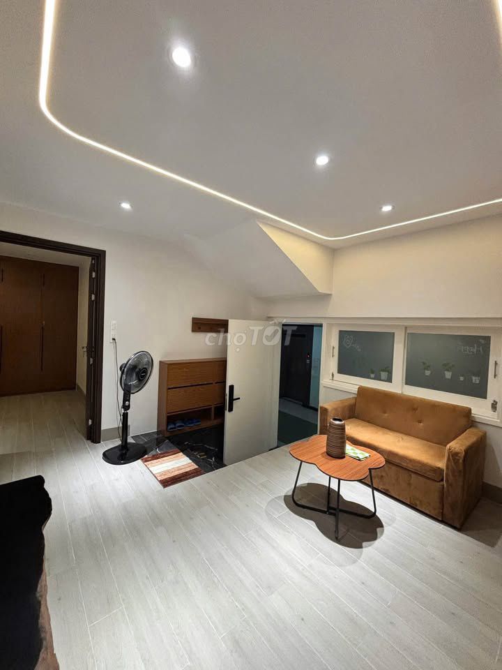 Renting the Plaza Republic, the 7th and 2nd apartments for 14 million a month.
