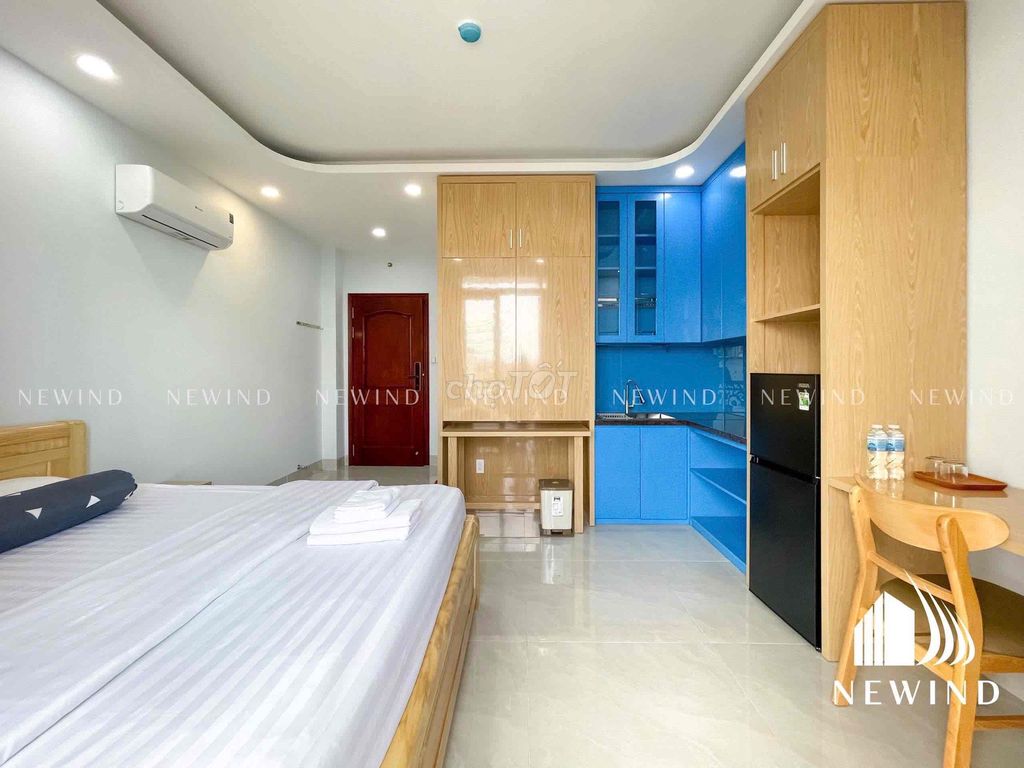 Rent studio full interior, private washing machine, credit card only.