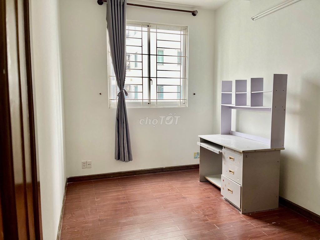 Renting Belleza apartment, District 7. 124 meters, 3 bedrooms, 2 bathrooms with air conditioning, 12 million new houses.