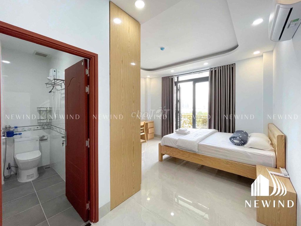 Rent a new balconies building close to kcx ufm. Get a foreign cat