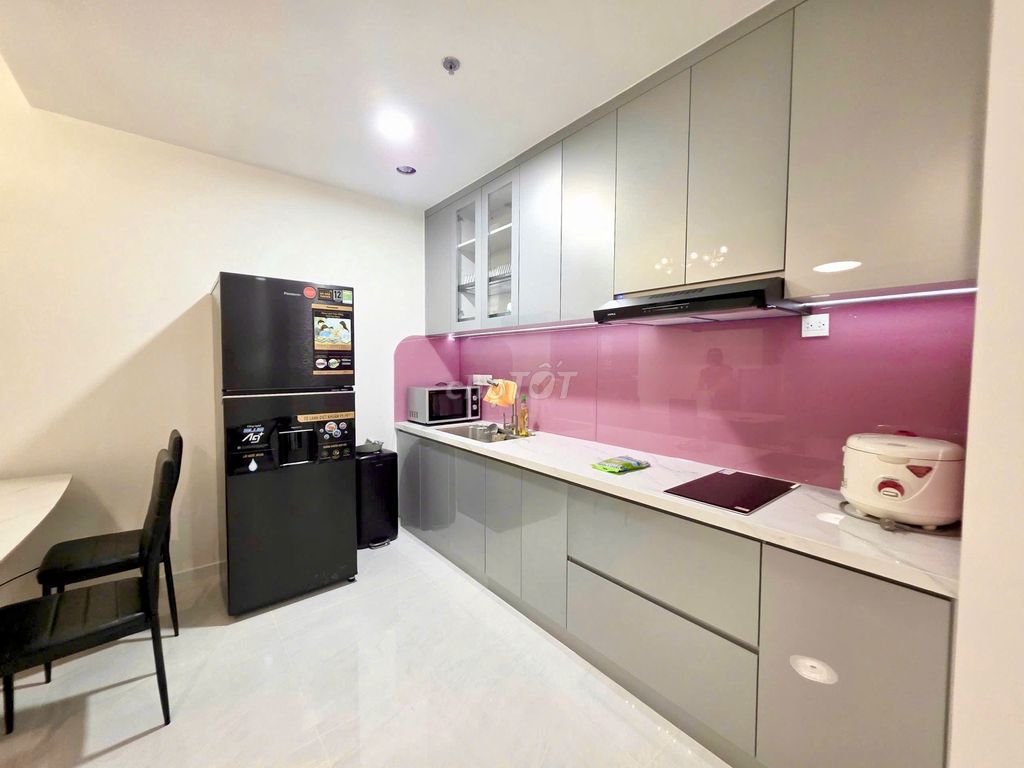 Rent two bedrooms 74 meters of beautiful furniture, 17 million a month, at Botanica Premier, near the airport.