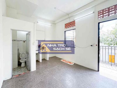 A cheap motel only comes from two sexes.