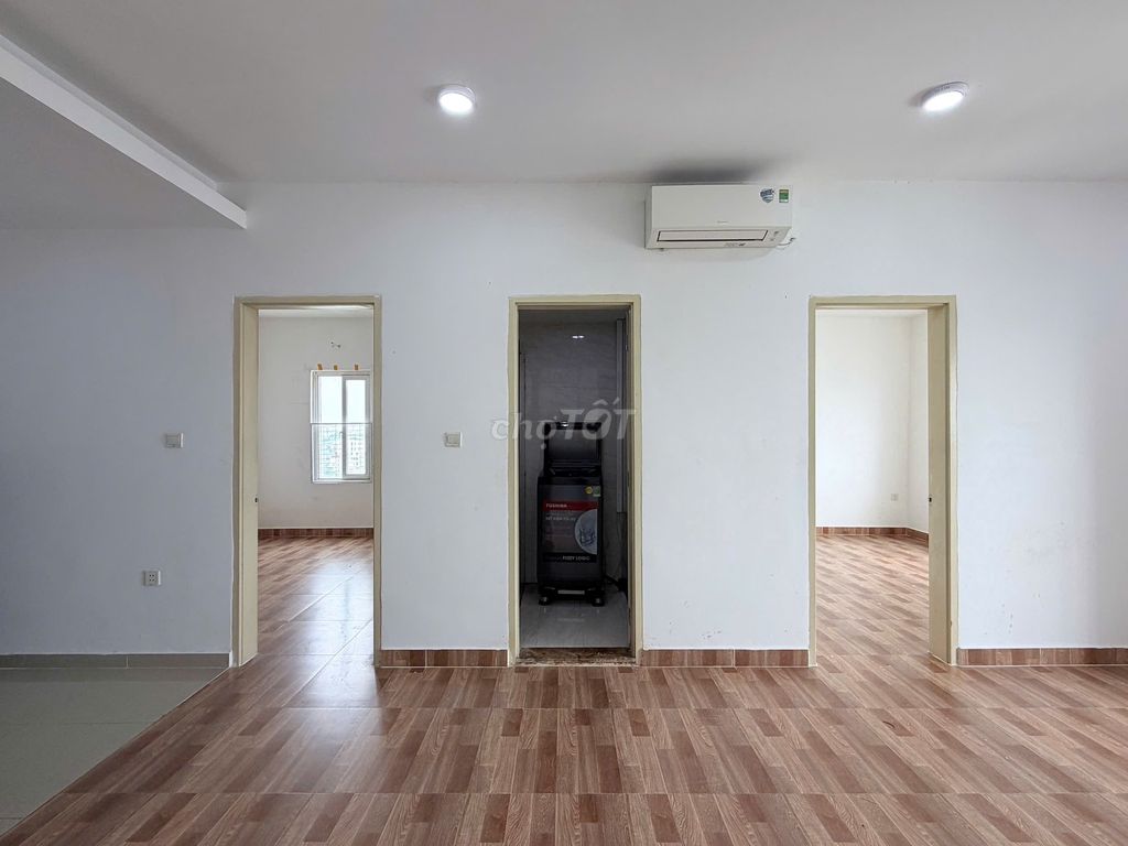 Tân Bình building. Two bedrooms. 72 m.m. ntcb. Got the house.