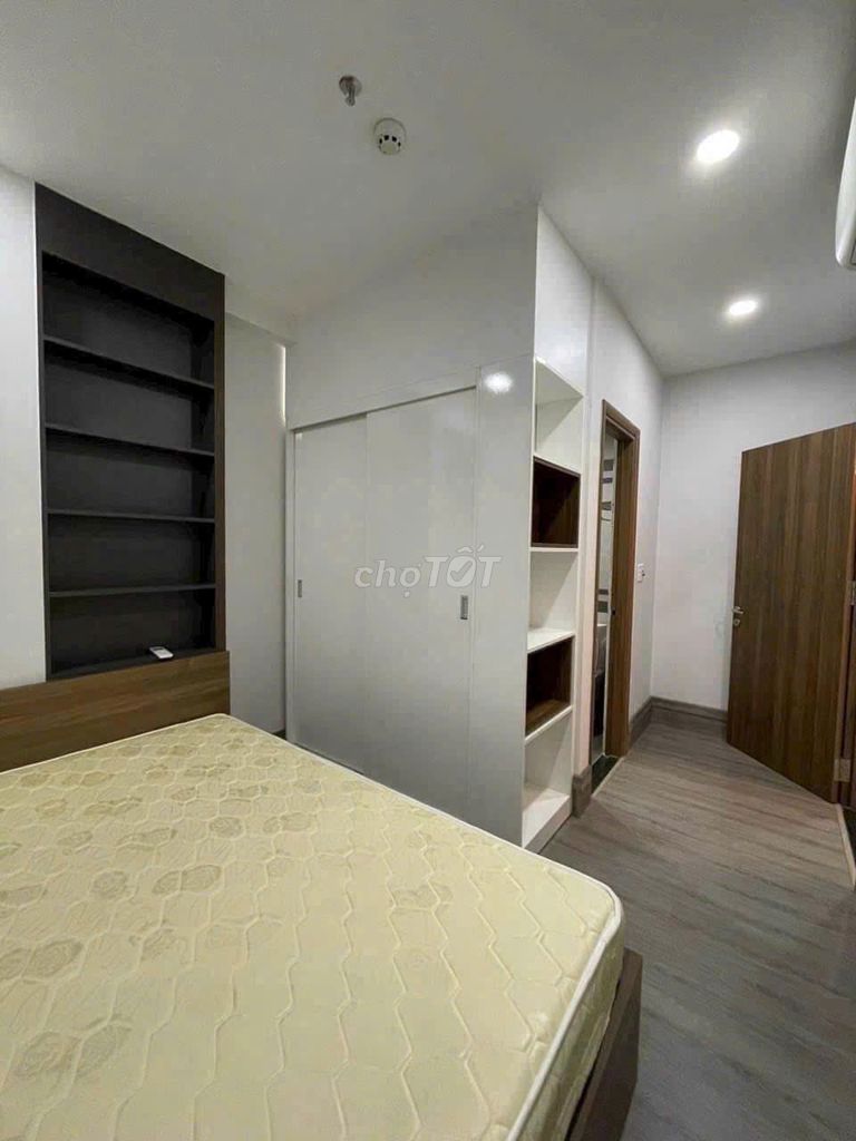 Central Plaza building. Phạm Văn Hai. tb. area 60 m2. Two bedrooms cost 13 million and a half