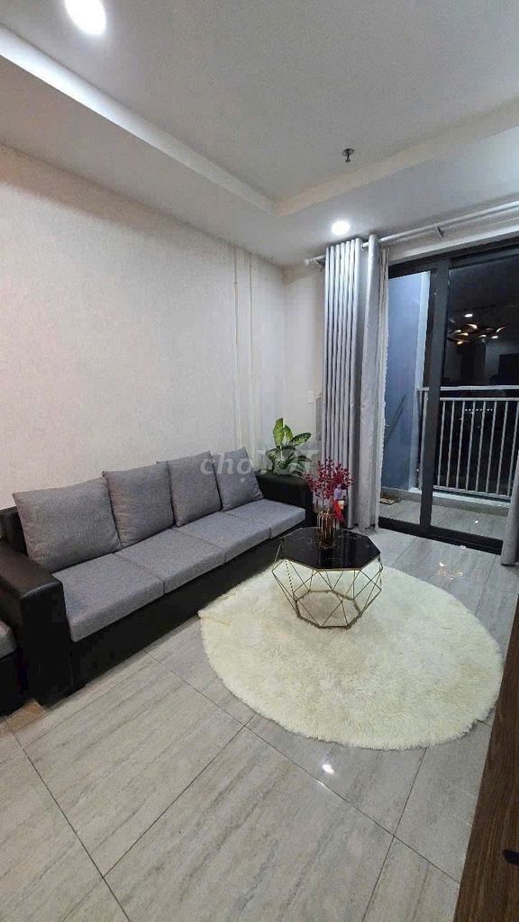 Central Plaza building. Phạm Văn Hai. tb. area 60 m2. Two bedrooms cost 13 million and a half