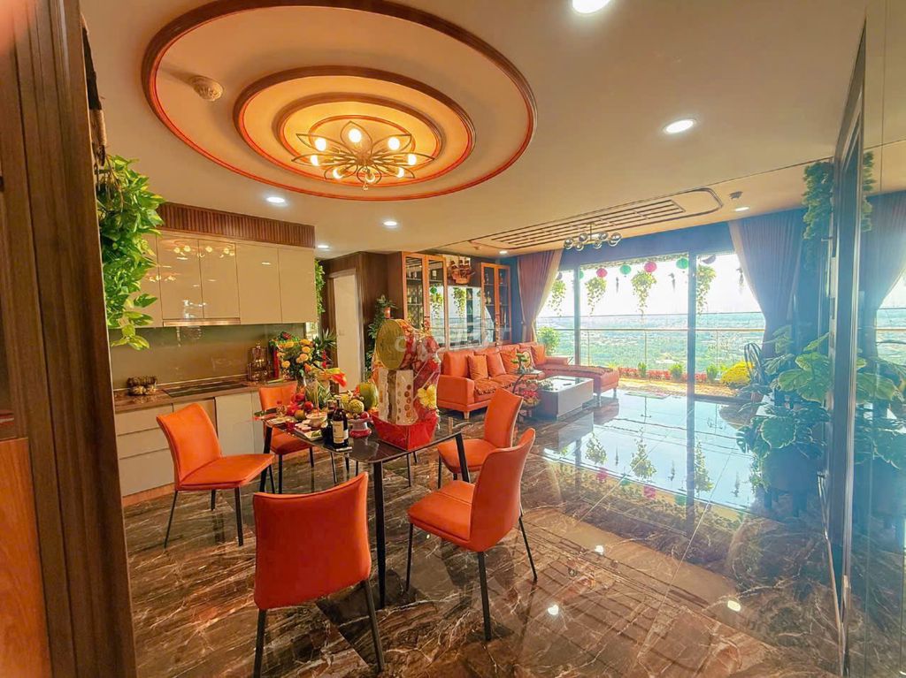 The river panfork rents three times the bedroom. Two bedrooms, 114 meters, full of furniture, only 25 million.