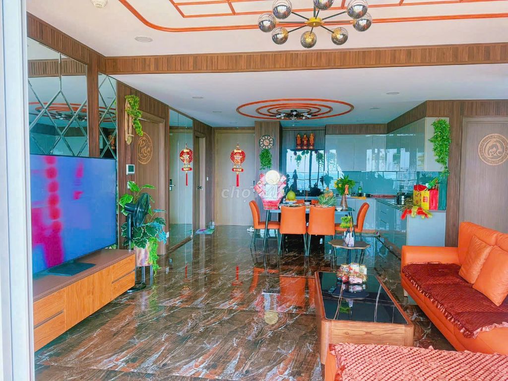 The river panfork rents three times the bedroom. Two bedrooms, 114 meters, full of furniture, only 25 million.