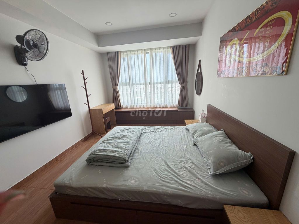 The river panfork rents three times the bedroom. Two bedrooms, 114 meters, full of furniture, only 25 million.