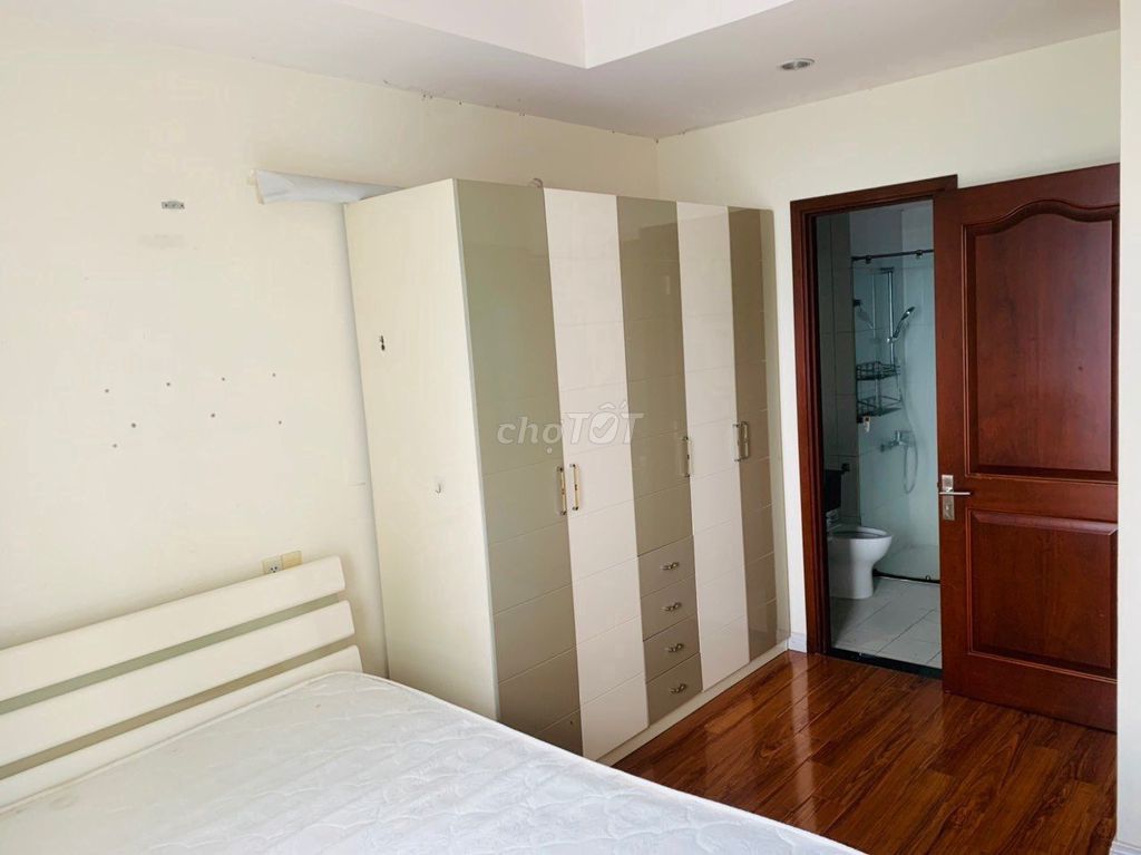 Rent Cộng Hòa Plaza apartment 2 Room 3/ Close Airport