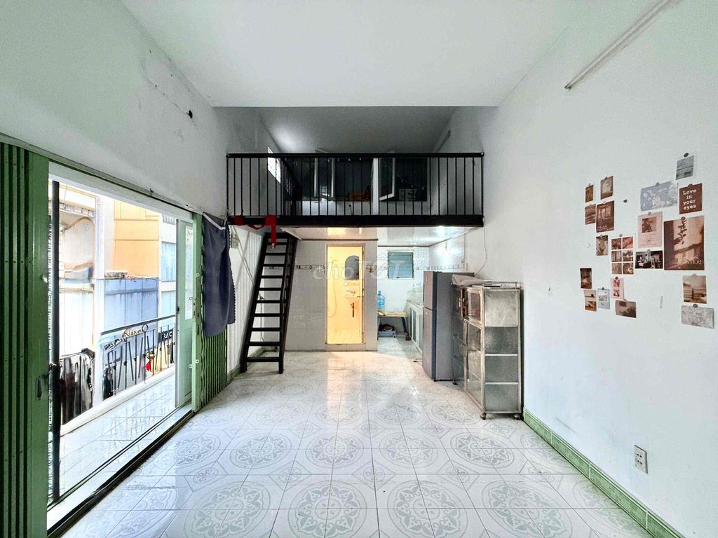 Rent two state power bedrooms at the chess market.