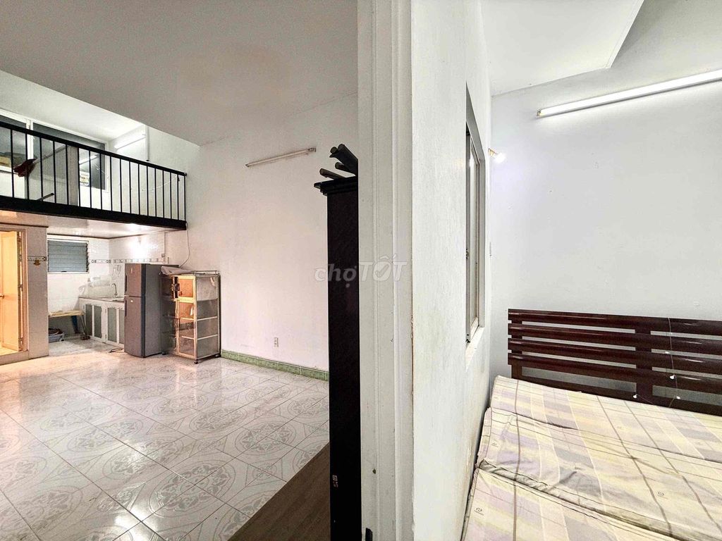 Rent two state power bedrooms at the chess market.