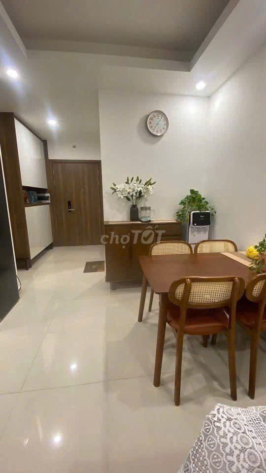4 Đào Trí Phú Thuận.