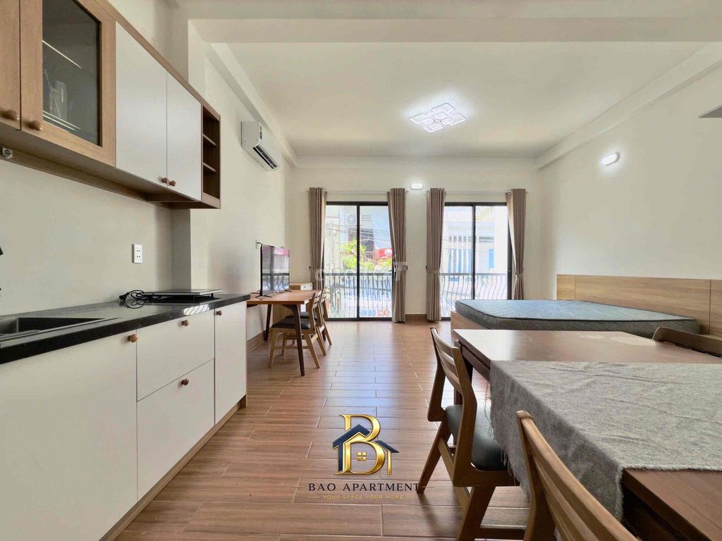 * Opens the new apartment 100% – full of modern studio interiors • 1 P