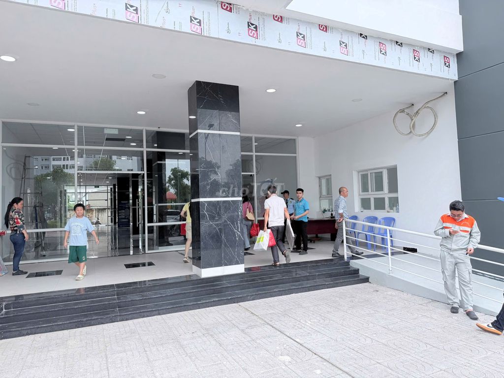 We're going to double-check the big apartment -- a lot of Bình Tân Võ Văn Kiệt people from 6 million.