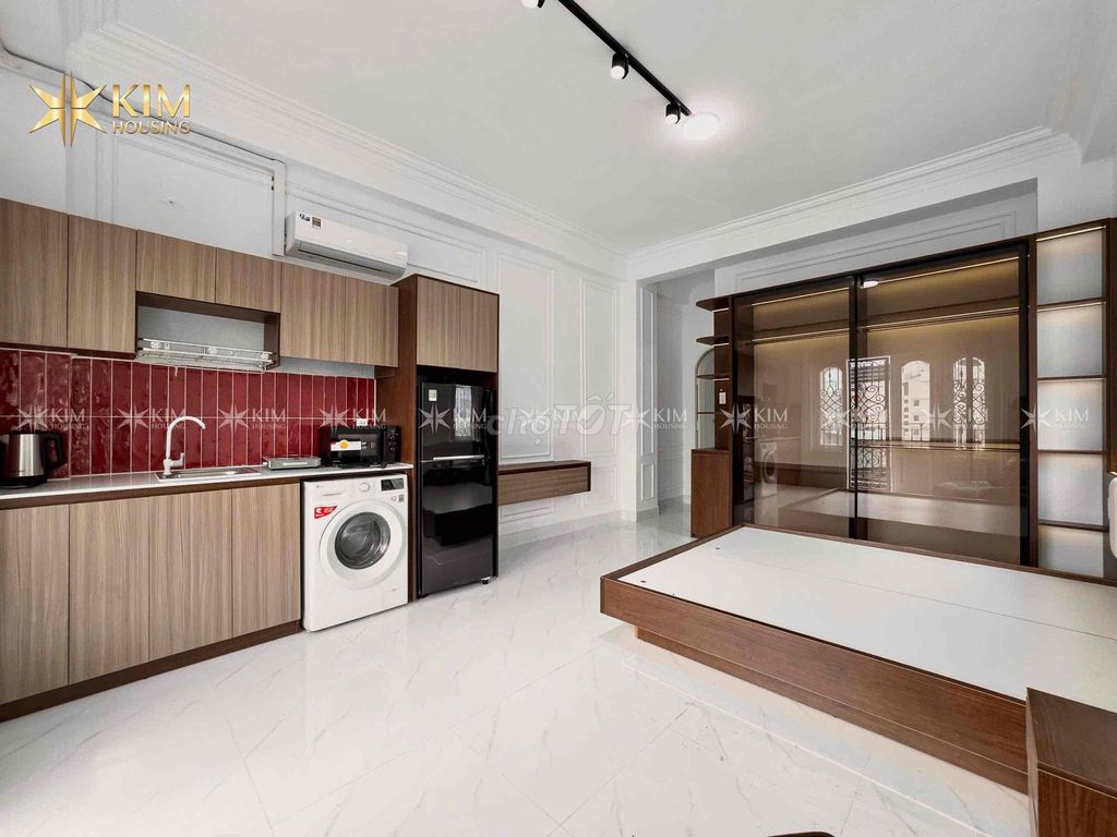 Rent the new balcony 1 00%-Full in interior-cleaning machine.