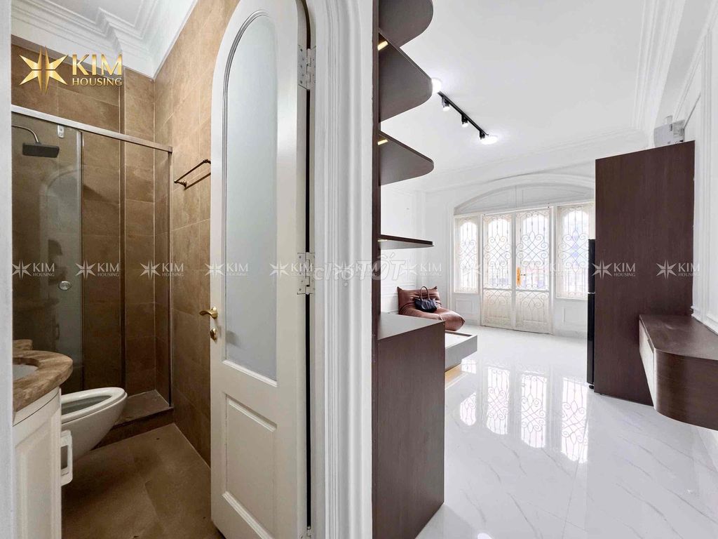 Rent the new balcony 1 00%-Full in interior-cleaning machine.