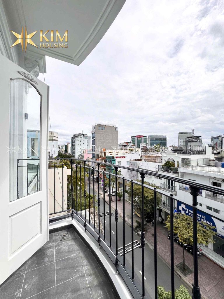 Rent the new balcony 1 00%-Full in interior-cleaning machine.