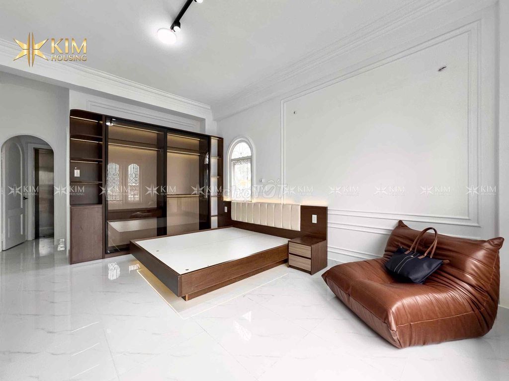 Rent the new balcony 1 00%-Full in interior-cleaning machine.