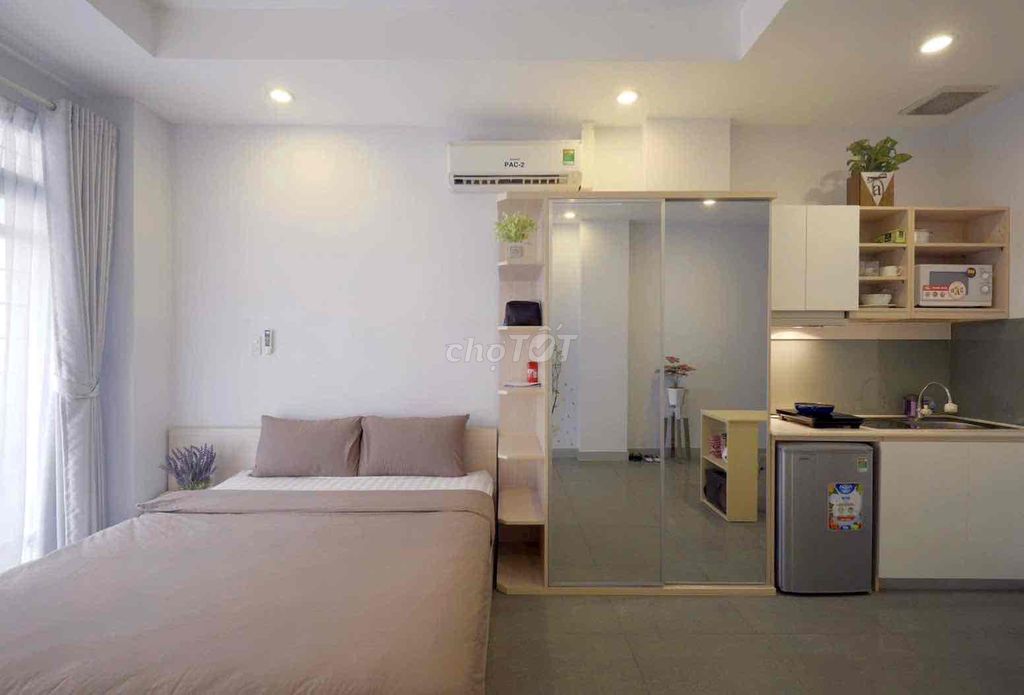 Rent an apartment full of furniture near ArteMart right in Nguyễn Thị Thập District7.