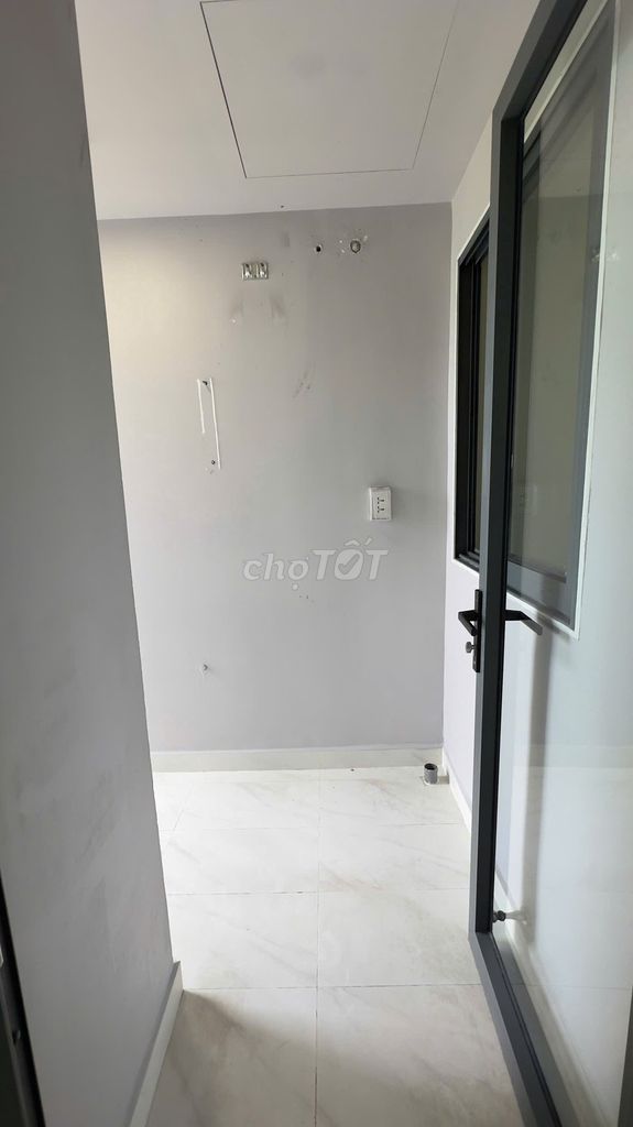 Rent a 65-foot-two-two bedroom, two Lovera Vista-full curtains for 7 million a month.