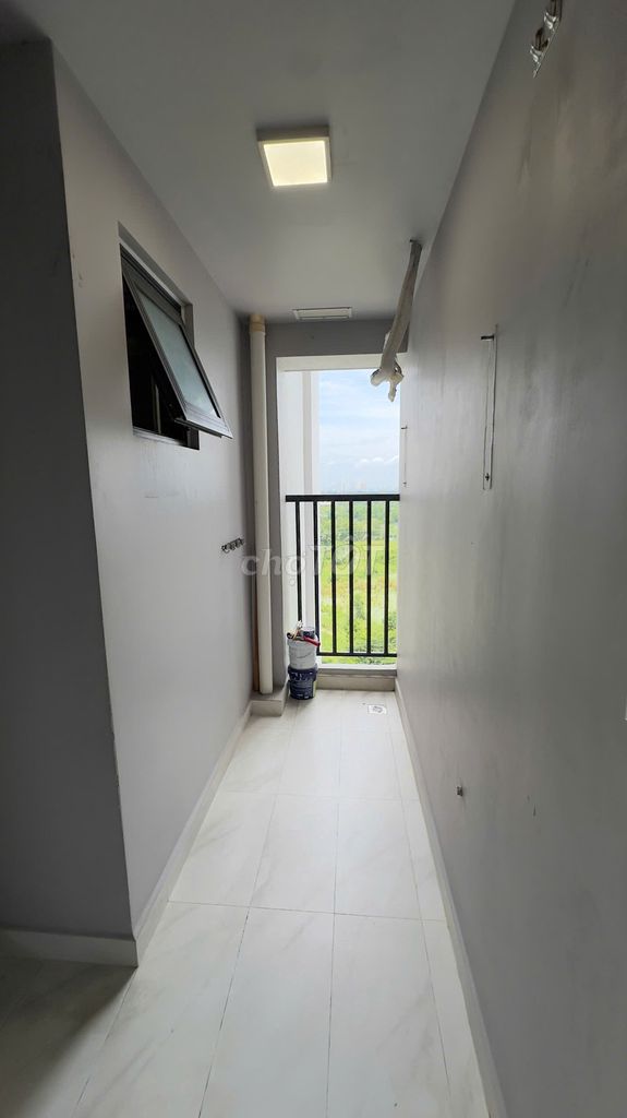 Rent a 65-foot-two-two bedroom, two Lovera Vista-full curtains for 7 million a month.