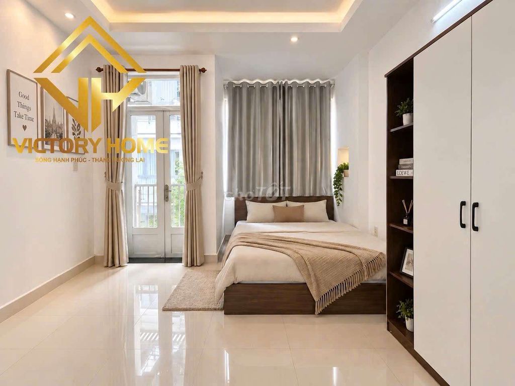 The new supersonic room.