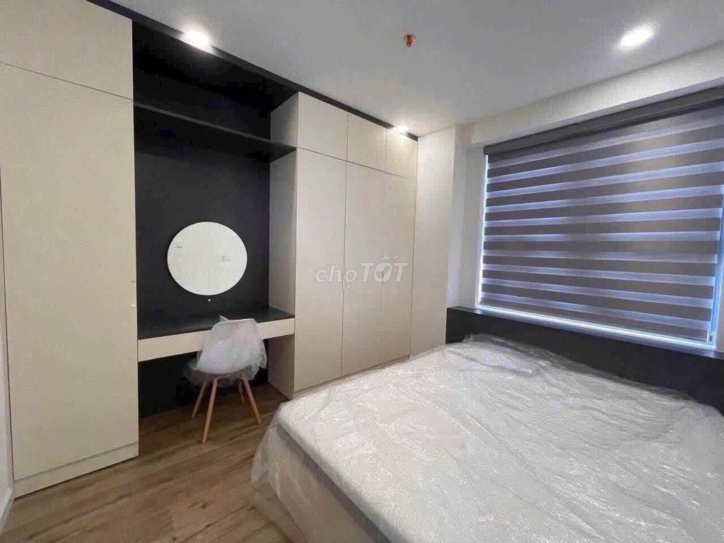 Srec building. Trường Sa. District 3. 65 meters 2 bedroom Full interior. 13.5 million.