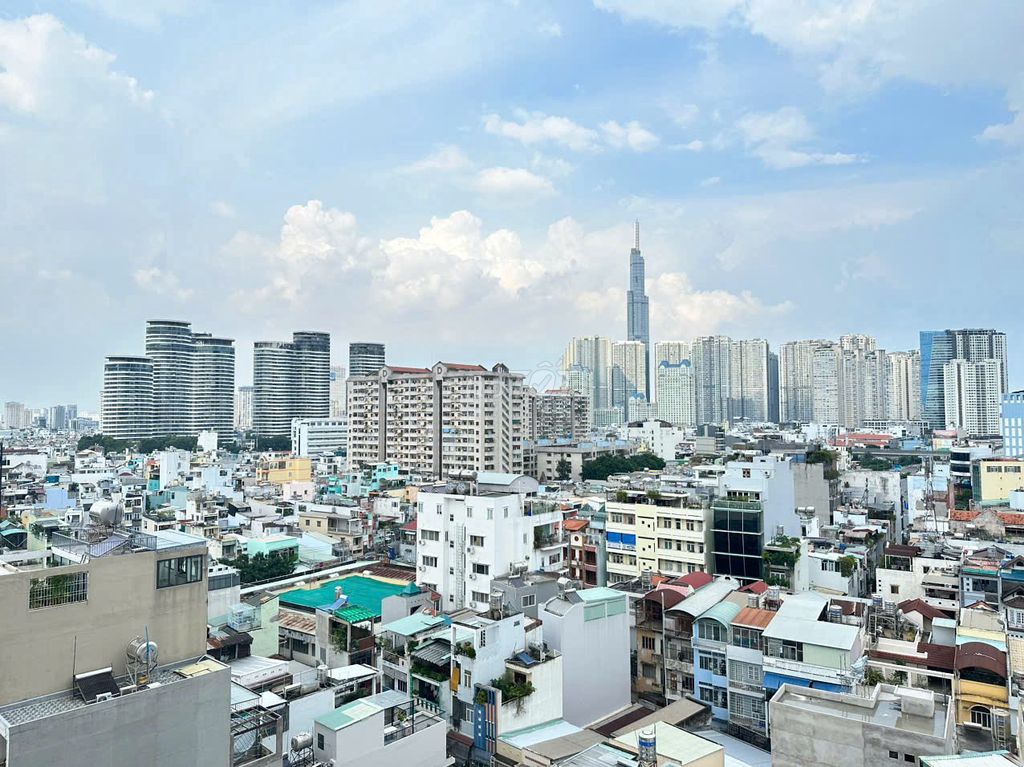 We'll double Chung cư Nguyễn Ngọc Phương, 68 M2 bedrooms, right now.