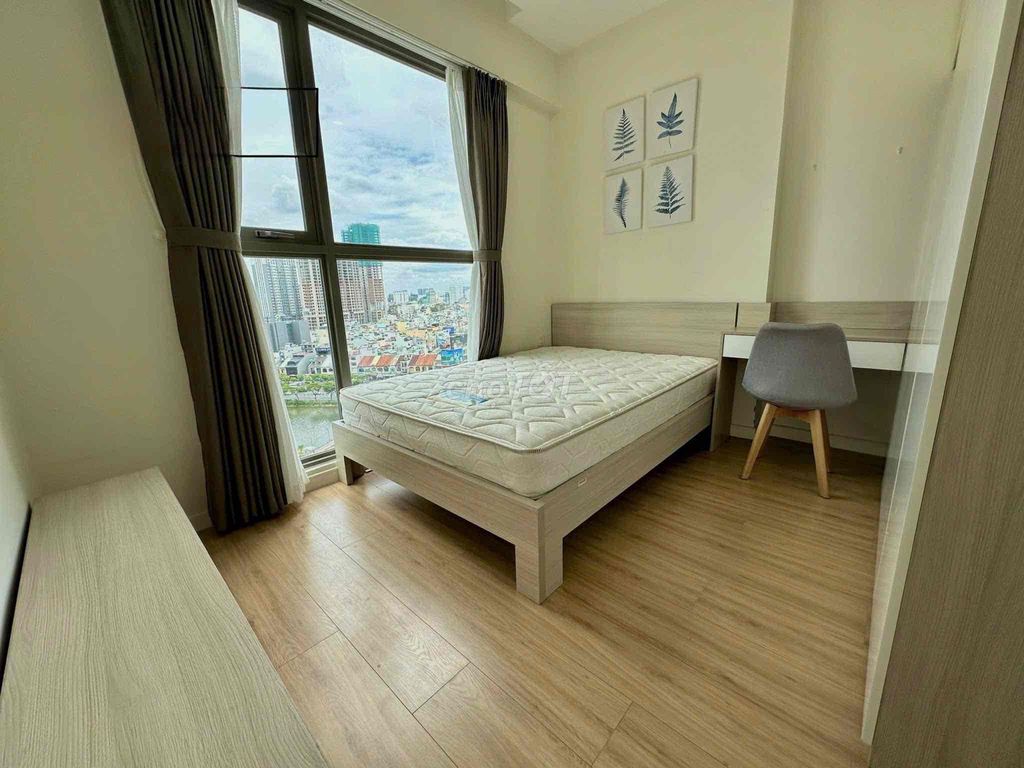 The Mondovì building is two bedrooms, two bathrooms, downtown, surrounding District 1.