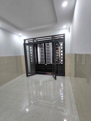 Need to rent a room right now at Phú Nhuận.