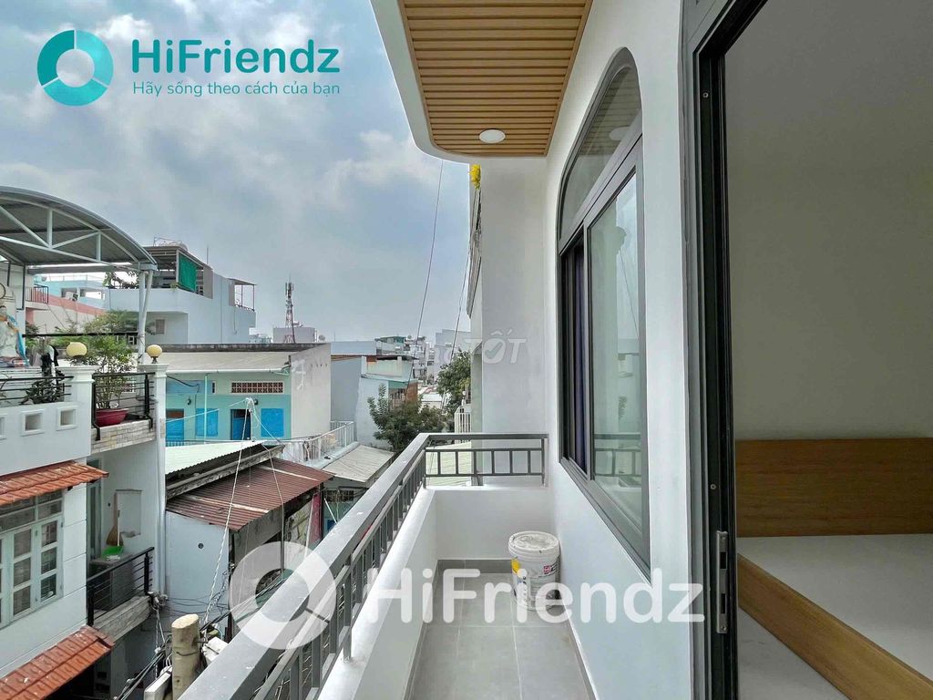 Rents a balcony stuido apartment near Nguyễn Thị Thập lotte mart mmc