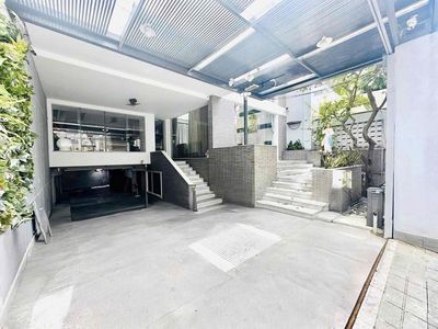 1073 Royal House A revolution in August 5th - The area that uses 600 m2 - tha