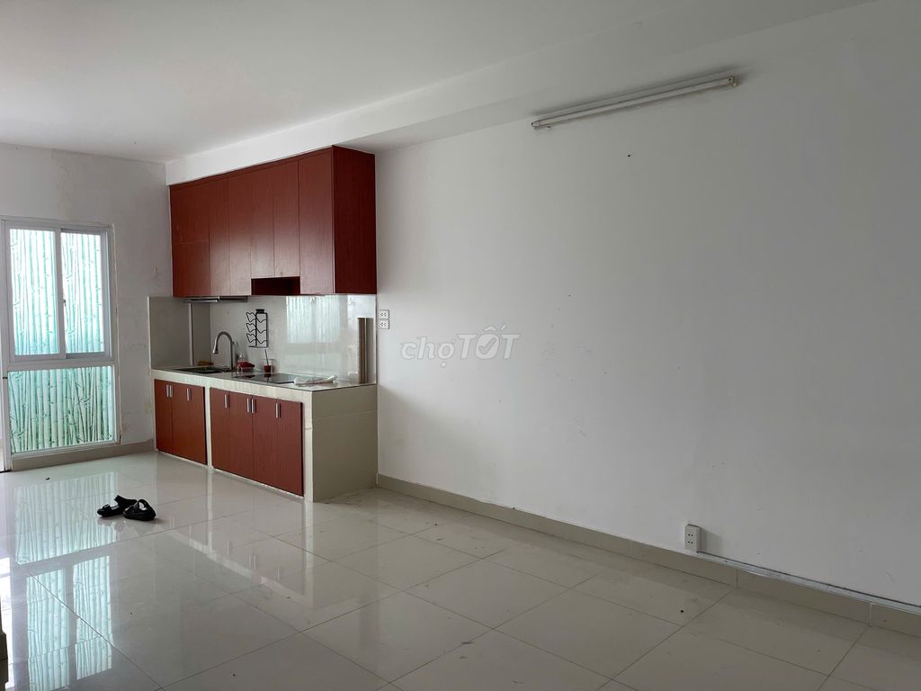 Rent Belleza's apartment, two bedrooms, with eight million worth of furniture, common garden, right now.