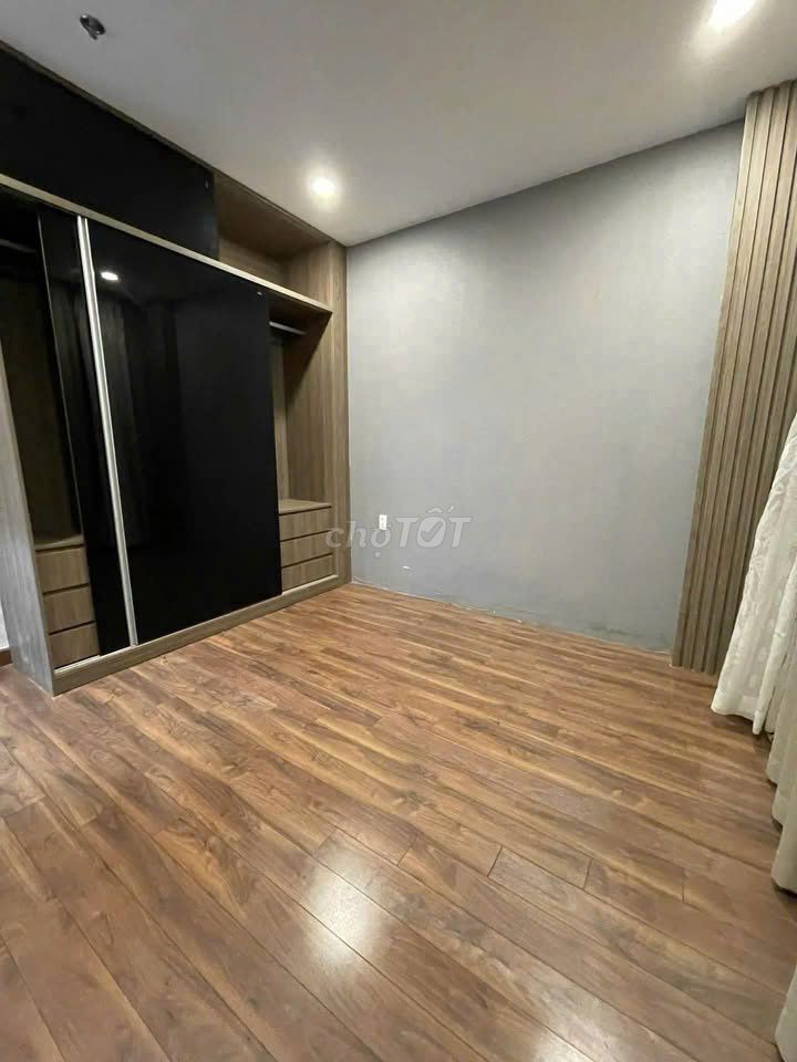 Rent Dupex C/c Sky Center, Phổ Quang - area 190 meters, 3 bedrooms cost 21 million a month
