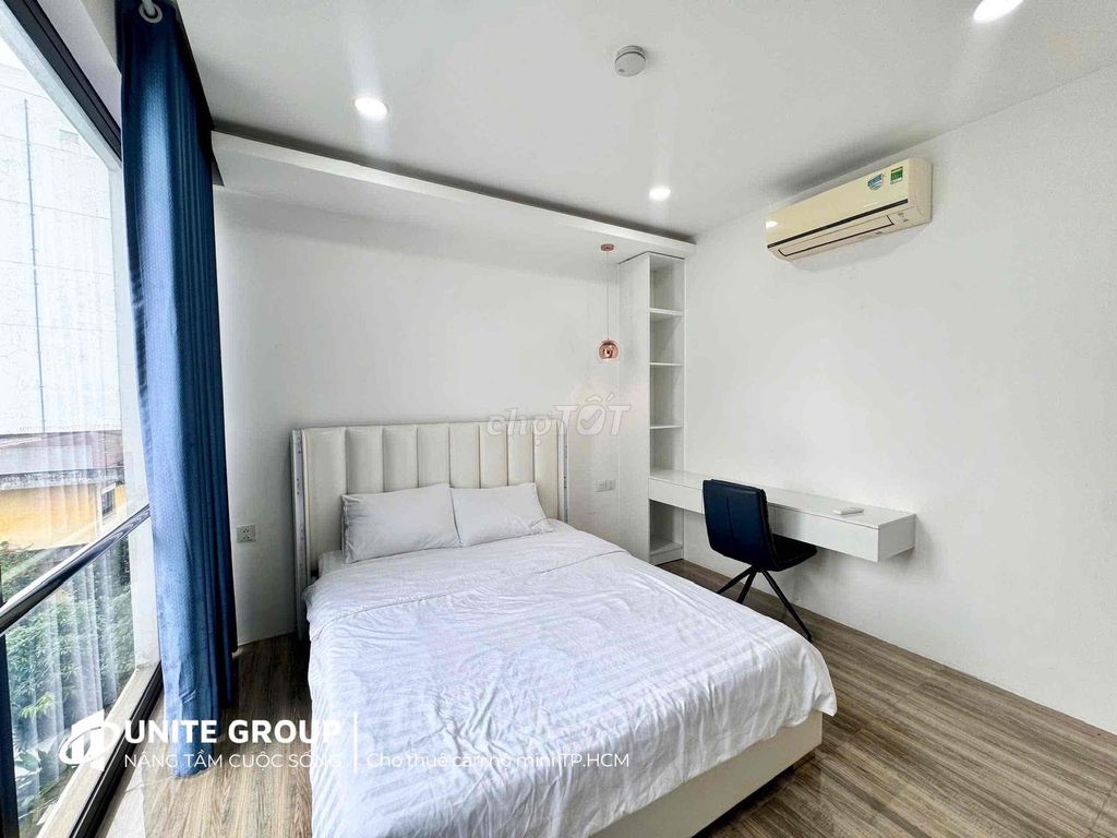 The two-student apartment is a one-room bedroom near the Dragon Box.