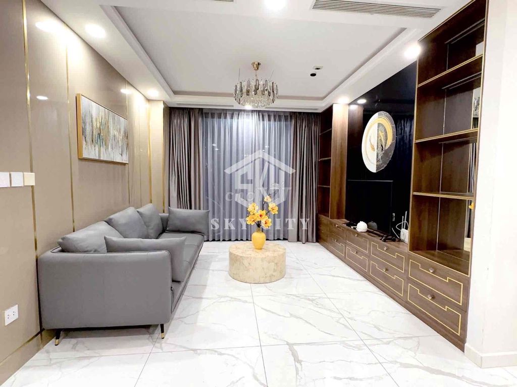 Rent a large corner of Sunshine Sky City District 7 84 meters 2 bedrooms 2 nice full interior