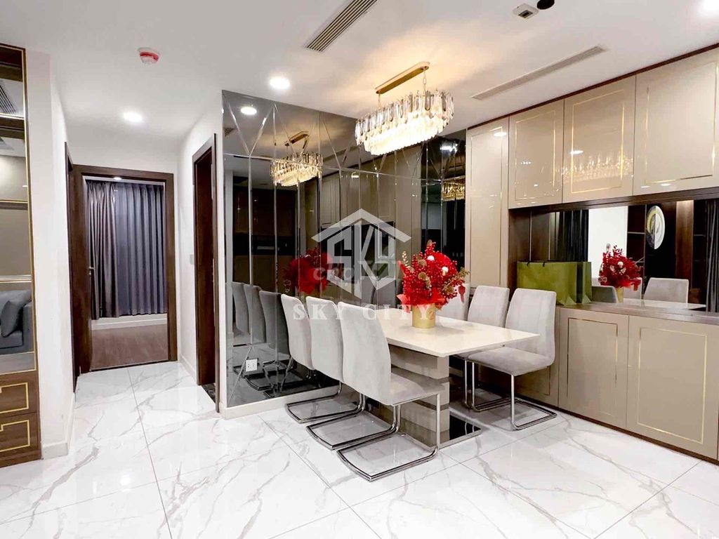 Rent a large corner of Sunshine Sky City District 7 84 meters 2 bedrooms 2 nice full interior