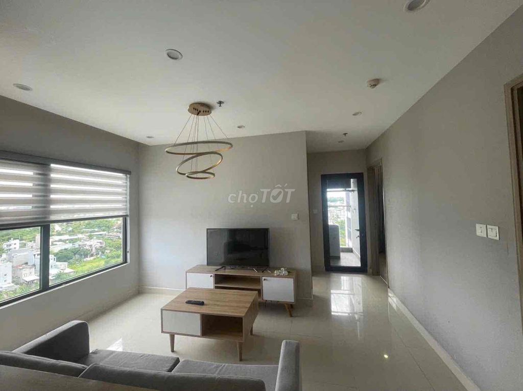 Renting two bedrooms plus 69 m2 full of television furniture, sofa, refrigerators, washing machines,...
