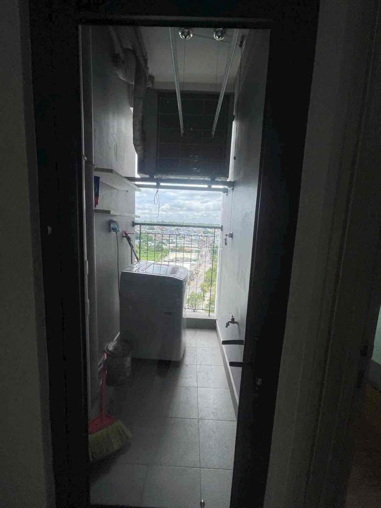 Renting two bedrooms plus 69 m2 full of television furniture, sofa, refrigerators, washing machines,...