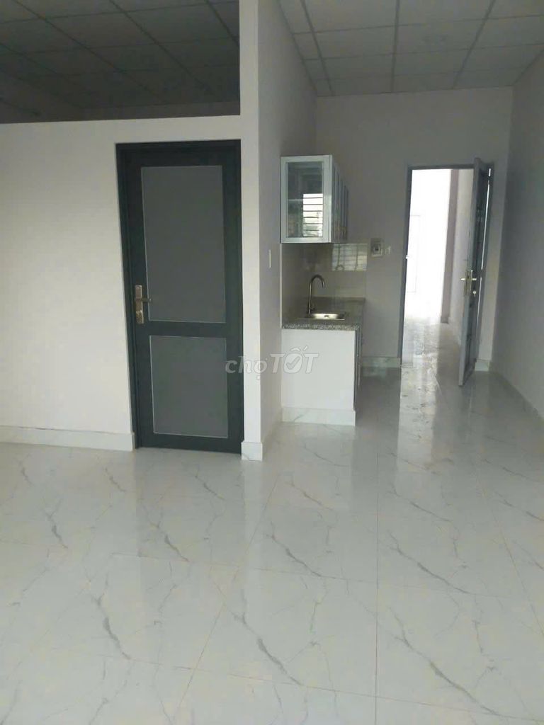 Rent Mini's apartment.